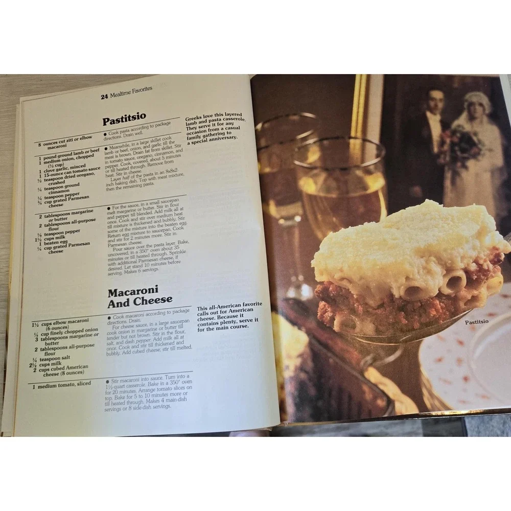 Vintage BHG New Casserole‎ Cookbook hardcover quick easy simple family meals